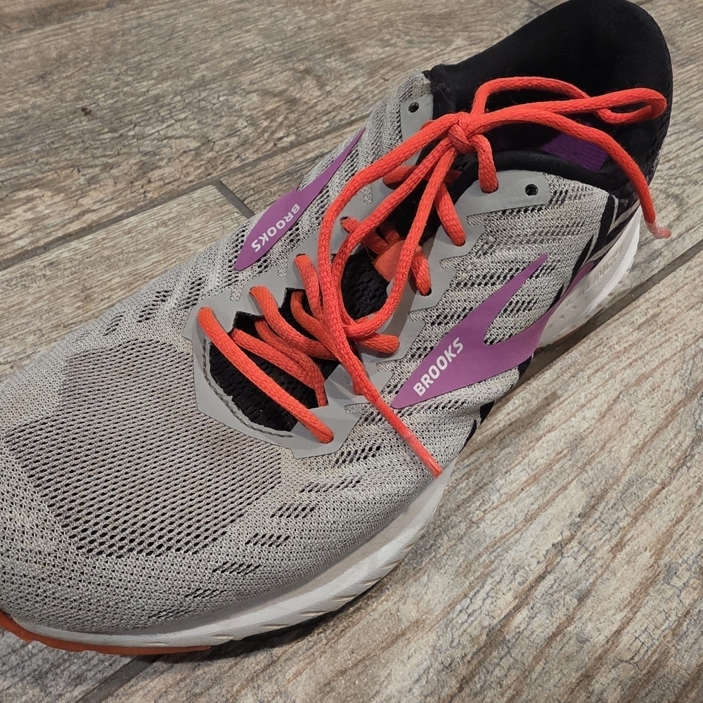 Brooks Women's Athletic Tennis Running Shoes Launch 6 Sz 9 - Picture 4 of 8